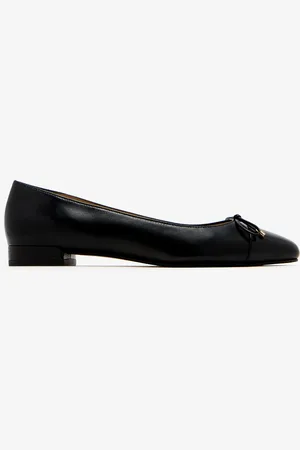 Stuart Weitzman Sleek bow ballet flats