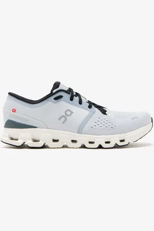 On Running Cloud X 4 sneakers