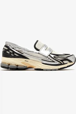 New Balance 1906L loafer sneakers