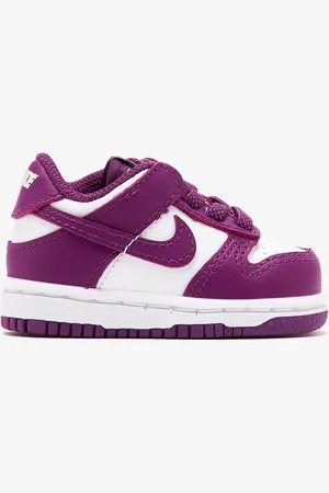 Nike Dunk Low sneakers