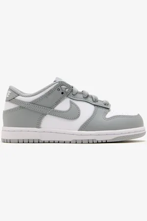 Nike Dunk Low sneakers