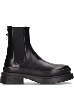 VALENTINO GARAVANI Roman Stud Leather Chelsea Boots