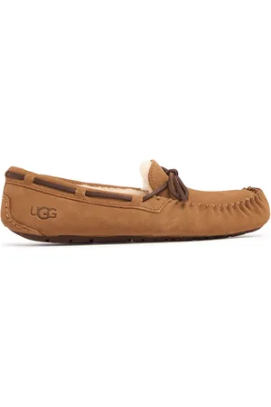 UGG 10mm Dakota Shearling Loafers