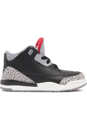 Jordan 3 Retro Sneakers