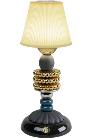 LLADRÒ Firefly Lamp By Olga Hanono