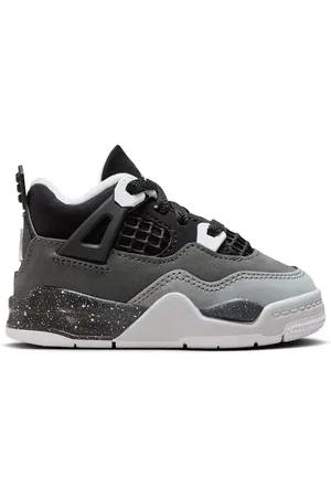Jordan 4 Retro Sneakers