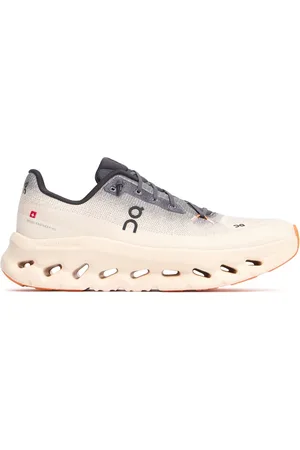On Running Cloudtilt Sneakers