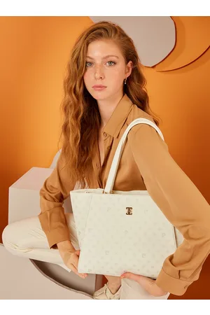 Pierre Cardin Shoulder Bags