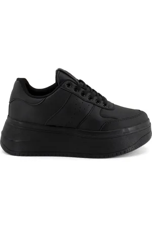 Dunlop Sports Shoes