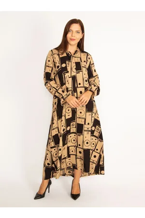 sans Plus Size Dress