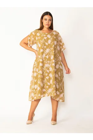 sans Plus Size Dress