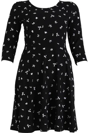 sans Plus Size Dress