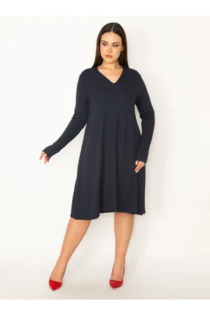 sans Plus Size Dress