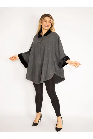 sans Plus Size Poncho