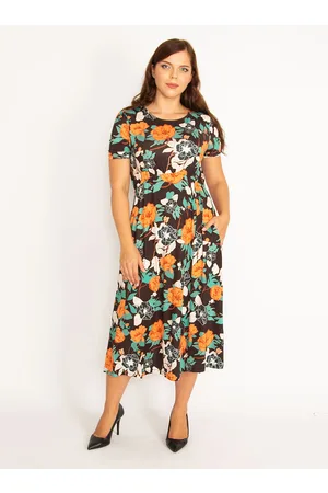 sans Plus Size Dress