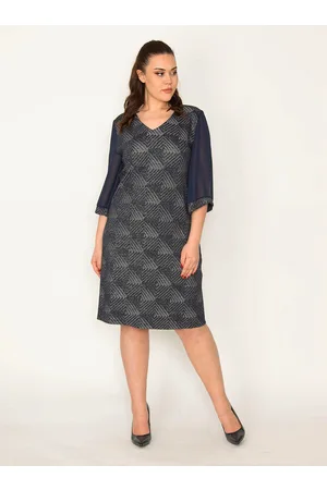 sans Plus Size Dress