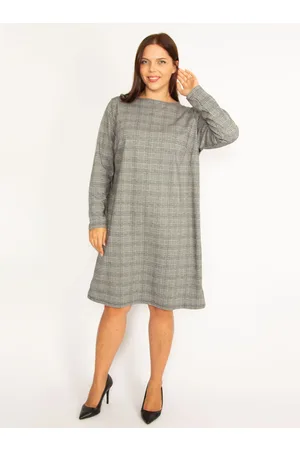 sans Plus Size Dress