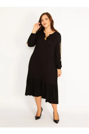 sans Plus Size Dress
