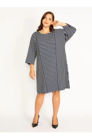 sans Plus Size Dress