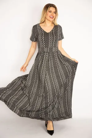 sans Plus Size Dress