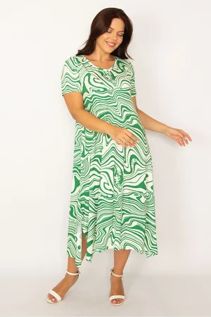 sans Plus Size Dress