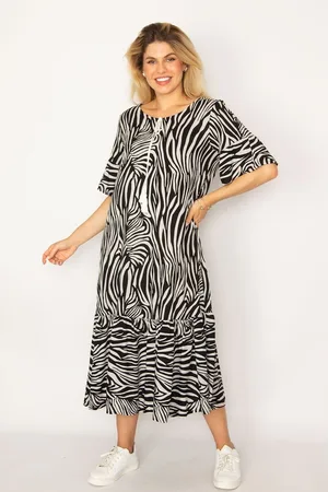 sans Plus Size Dress