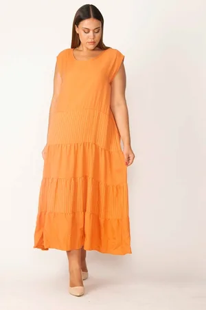 sans Plus Size Dress