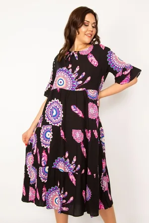 sans Plus Size Dress