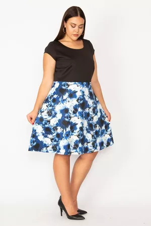 sans Plus Size Dress