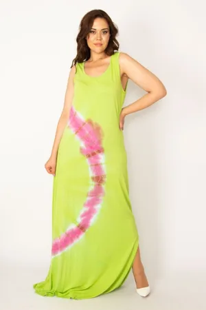 sans Plus Size Dress