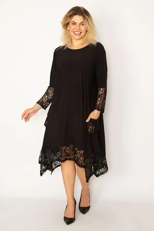 sans Plus Size Dress