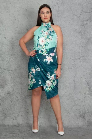 sans Plus Size Dress