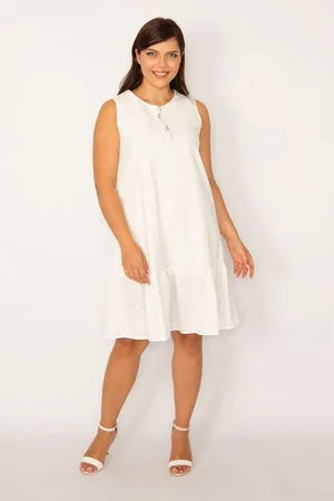 sans Plus Size Dress