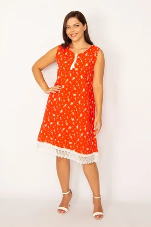 sans Plus Size Dress