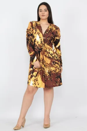 sans Plus Size Dress