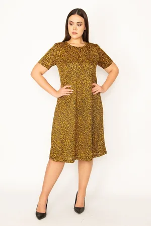 sans Plus Size Dress