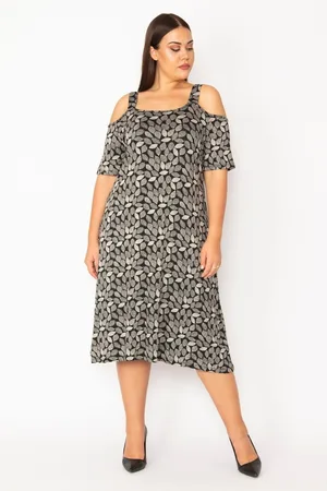 sans Plus Size Dress