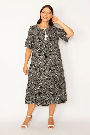 sans Plus Size Dress
