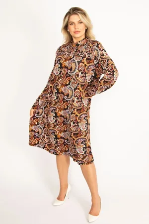 sans Plus Size Dress