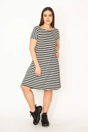 sans Plus Size Dress