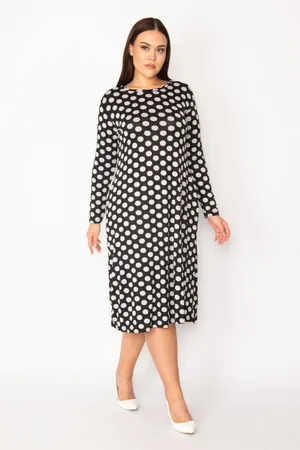 sans Plus Size Dress