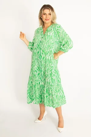 sans Plus Size Dress