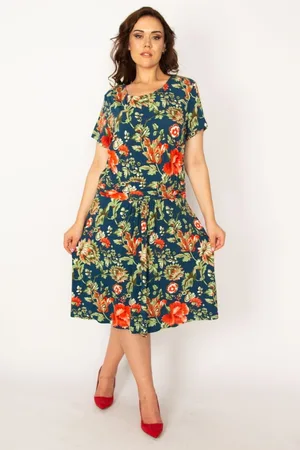 sans Plus Size Dress