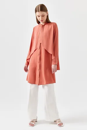 Nihan Tunic