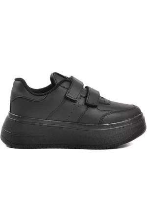 Dunlop Sports Shoes