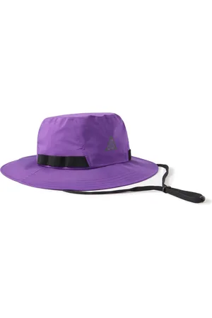 Hats & Caps in the color Purple for men : Boss, Balmain, Calvin