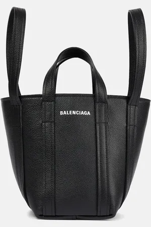 Balenciaga everyday 2025 shoulder bag