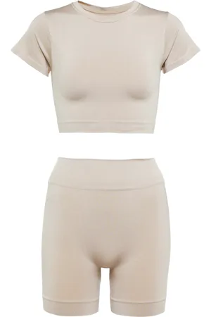 Prisma Mindful crop top and Composed shorts set