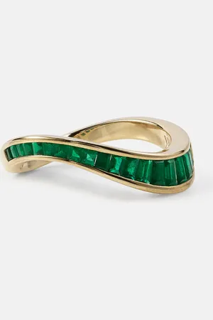 Rainbow K Wave 9kt gold rind with emeralds