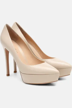 Gianvito Rossi Dasha leather pumps